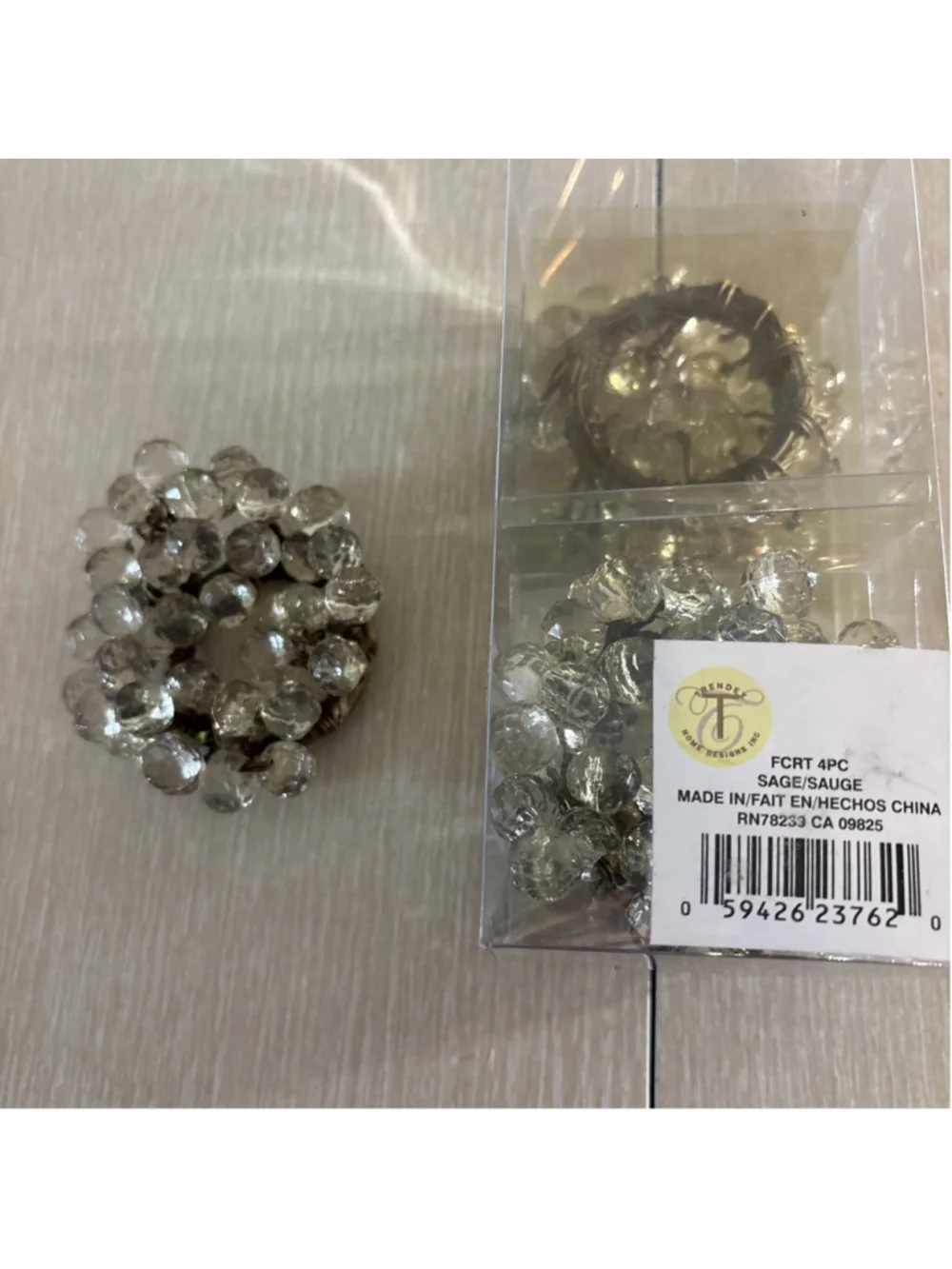Trendex Clear Plastic Beads & Wire Napkin Rings. 1084